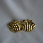 Load image into Gallery viewer, 18K Seashell Studs