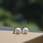 Load image into Gallery viewer, Pair of imitation pearl Studs
