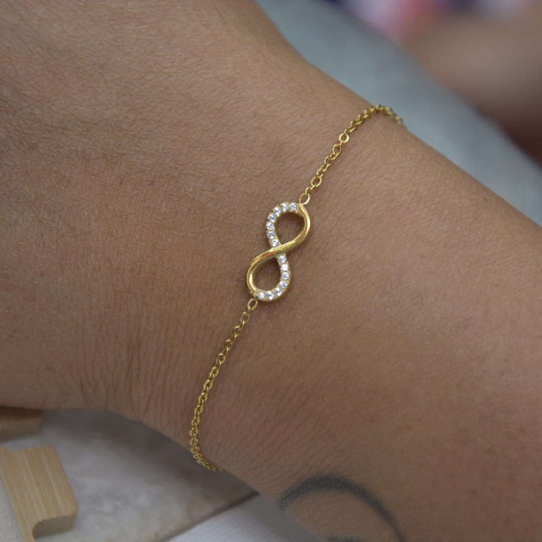 The Infinity Glow Bracelet