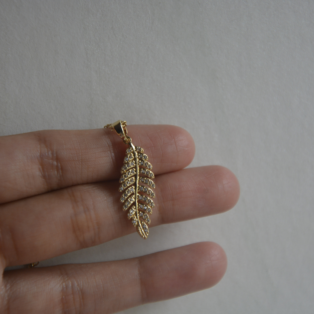 18K Leaf Pendant Necklace