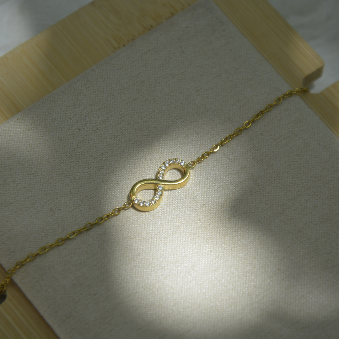 The Infinity Glow Bracelet