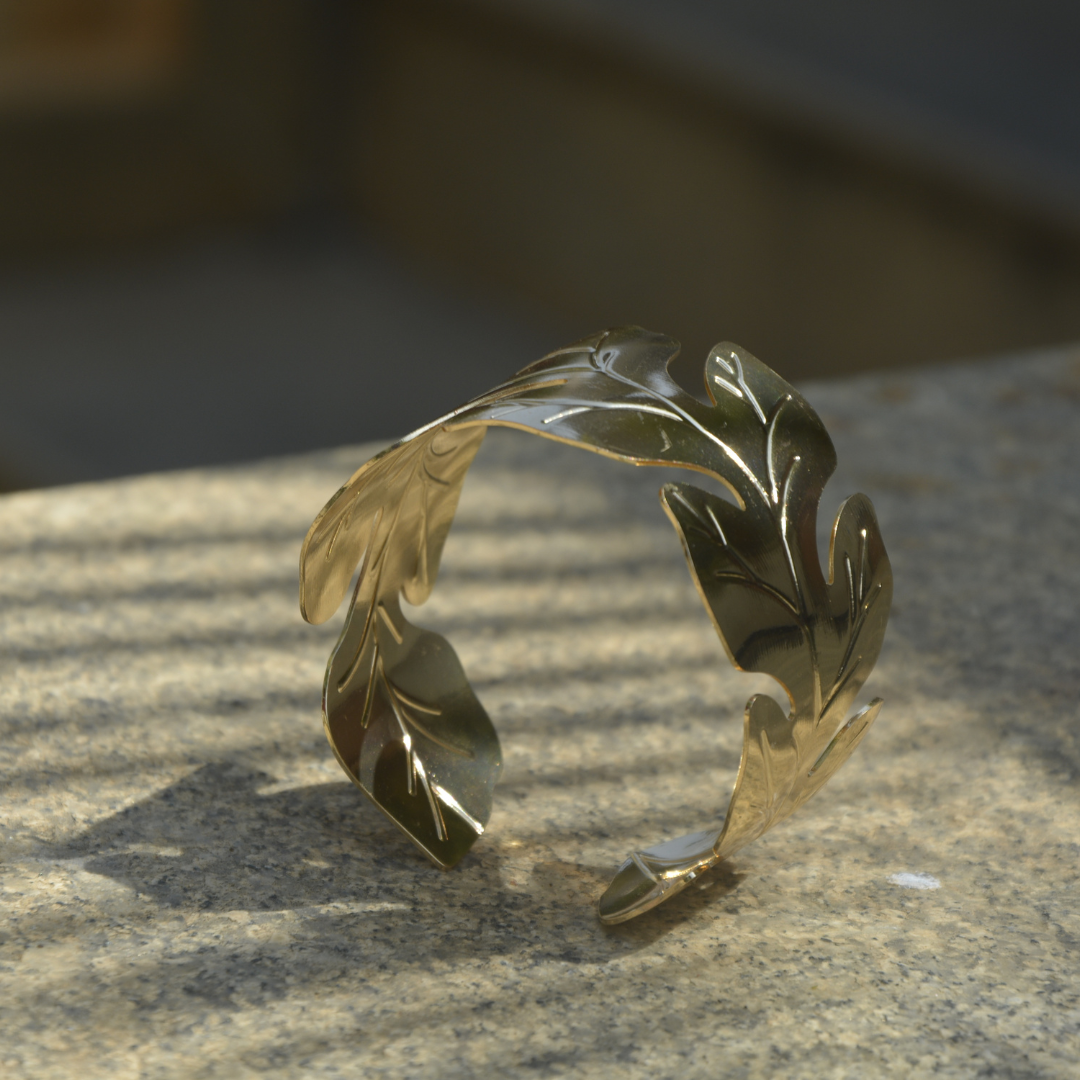VERDÉA Leaf Cuff – 18K Gold Plated