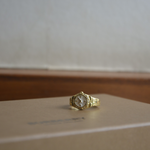 Load image into Gallery viewer, 18k round shaped clock ring