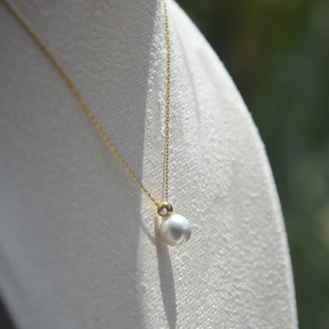 18K Round Pearl pendant necklace