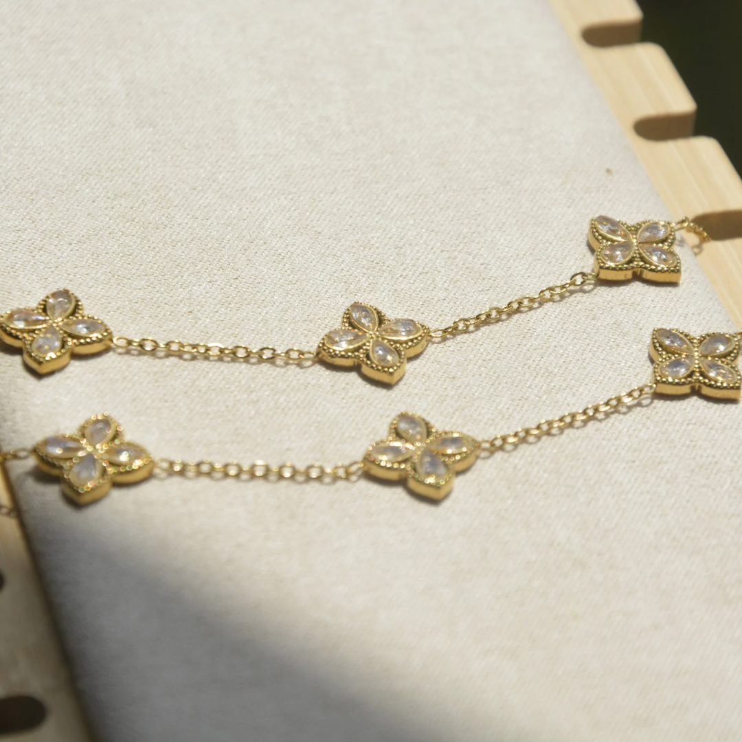 18K Diamond line bracelet